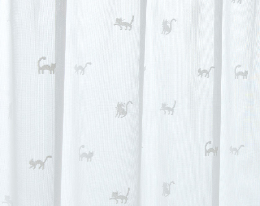 色んなポーズの猫の模様
可愛いレースカーテン
よく見ると猫がいっぱい
