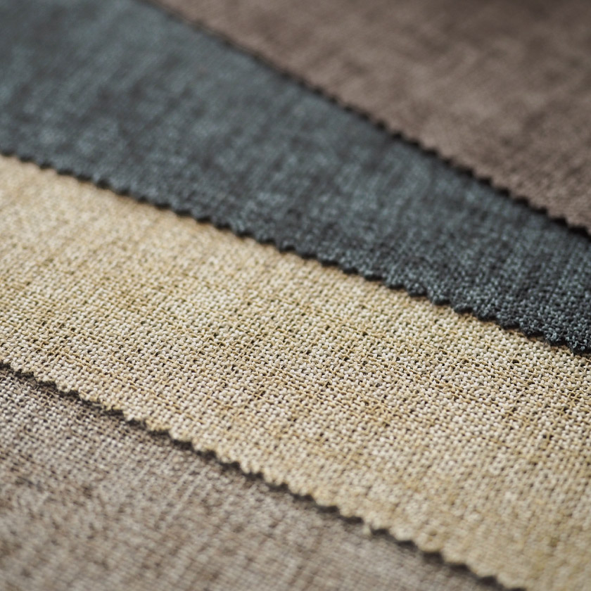 1級遮光ドレープ「モダンなリネンの風合いカーテン」の生地アップ。