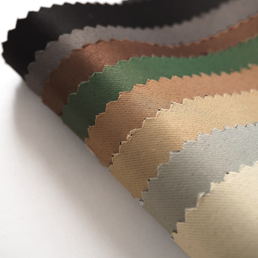 色見本です。オフホワイト、ベージュ、アンバー、ブラウン、モスグリーン、ライトグレー、ダークグレー、ブラックの8色展開です。