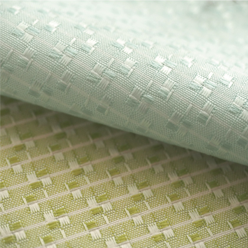 「パステル⑥　織り感文様カーテン」の色見本です。ブルーとグリーン。