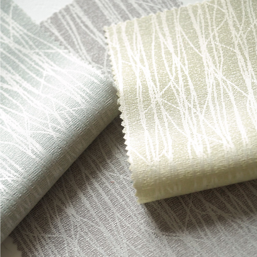 「清涼感① 森林浴白樺カーテン」の生地アップです。柄部分はジャガードで表現されています。