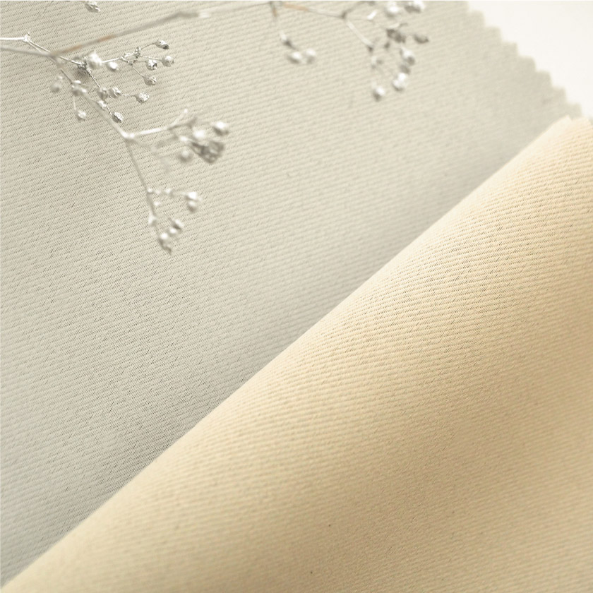 「遮光　全部が格安の1級遮光カーテン」の生地アップです。