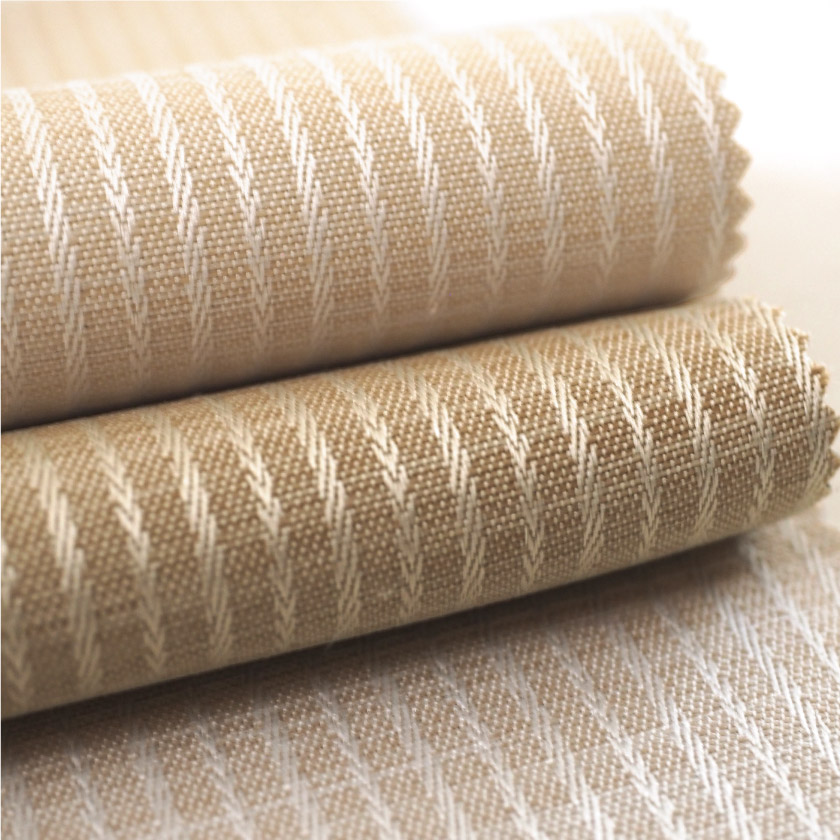 「遮光 さりげないストライプの遮光カーテン」の生地アップです。