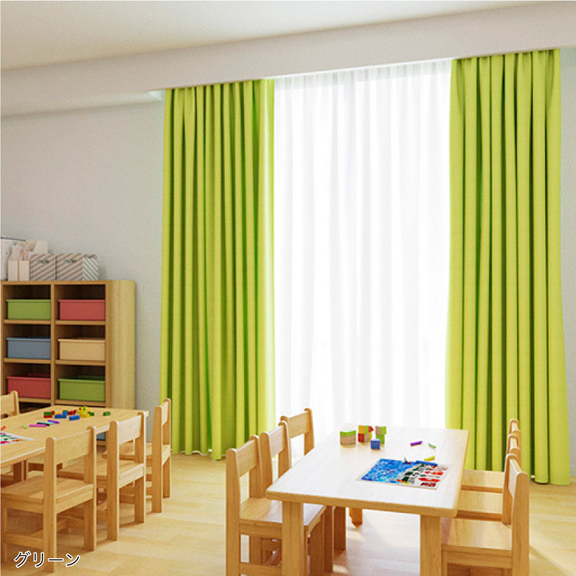 保育園の施工事例。教室にグリーンをコーディネート。爽やかで明るい印象になります。