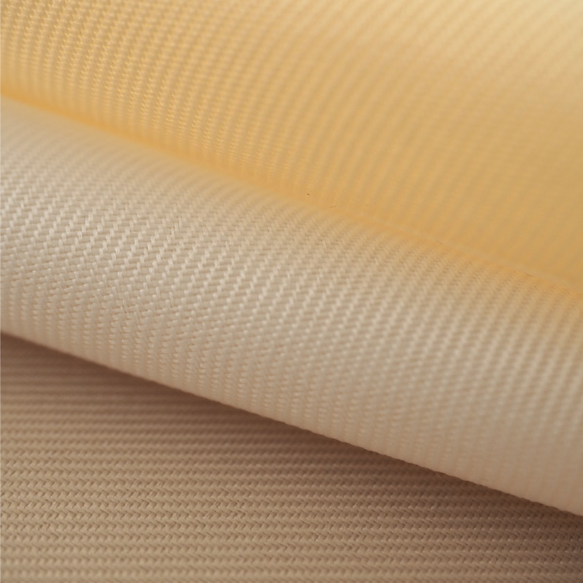 「耐久性抜群のカーテン」の生地アップです。