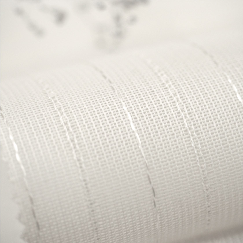 「遮熱のホテルライク・光沢ラインレース」の生地アップです。