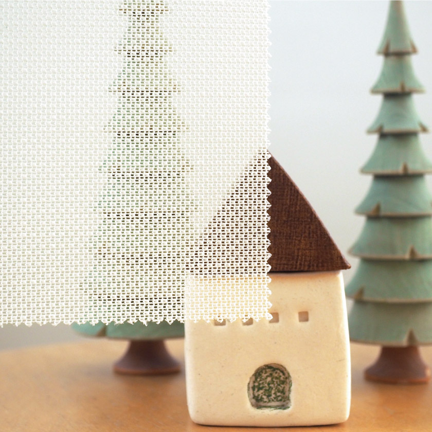 生地を透かしたところです。