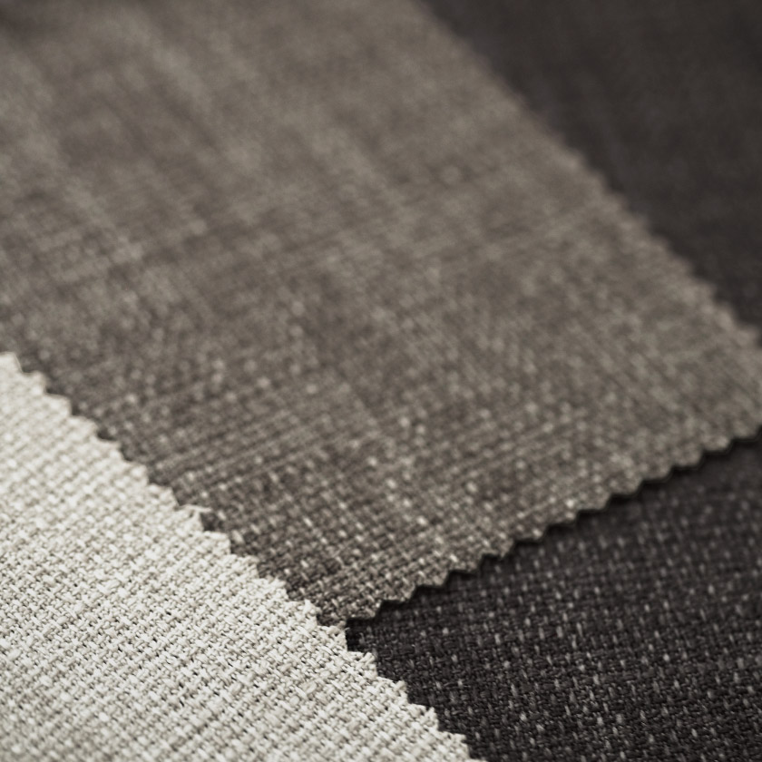 生地のアップ画像です。ナチュラルな雰囲気を大切にしながらも、カラーリングによって空間を引き締めます。